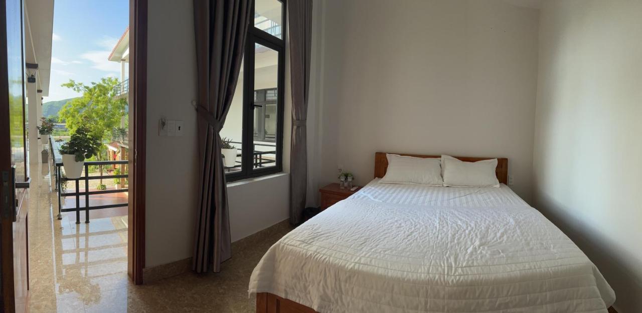 פונג נה Jade Hotel מראה חיצוני תמונה